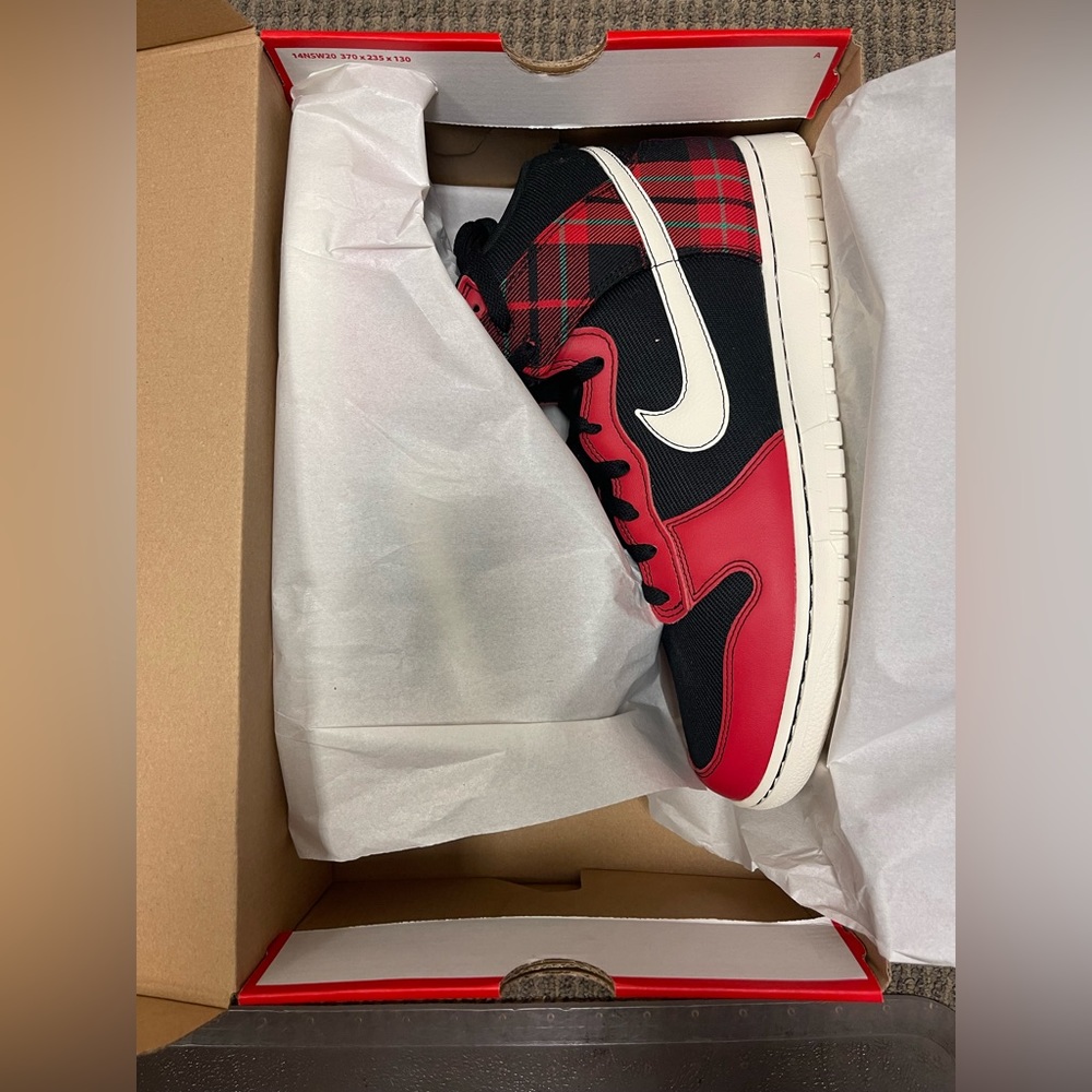 NIKE Dunk High Retro SE “Tartan Plaid Black Univeristy Red” NEW Men’s Size 13
